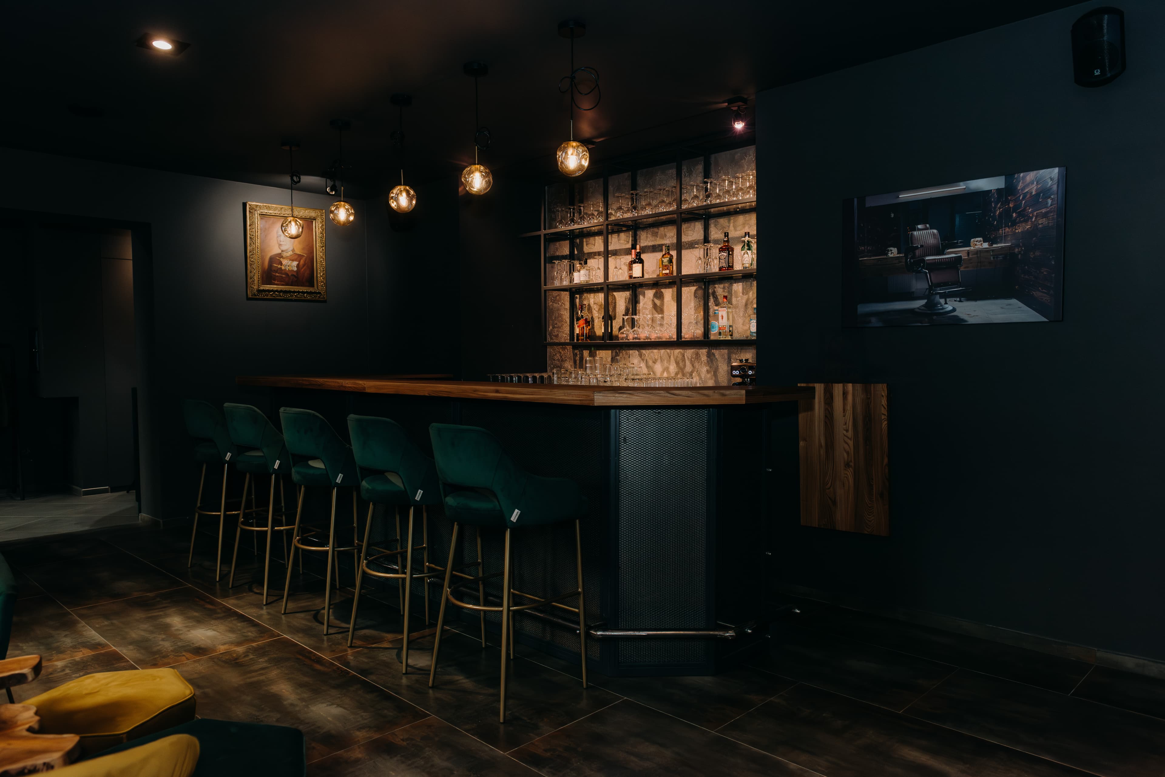 Gallery image /gallery/The_Circle-13.jpg